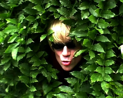 A Heino lookalike in a music video as an hommage to the German Folksinger